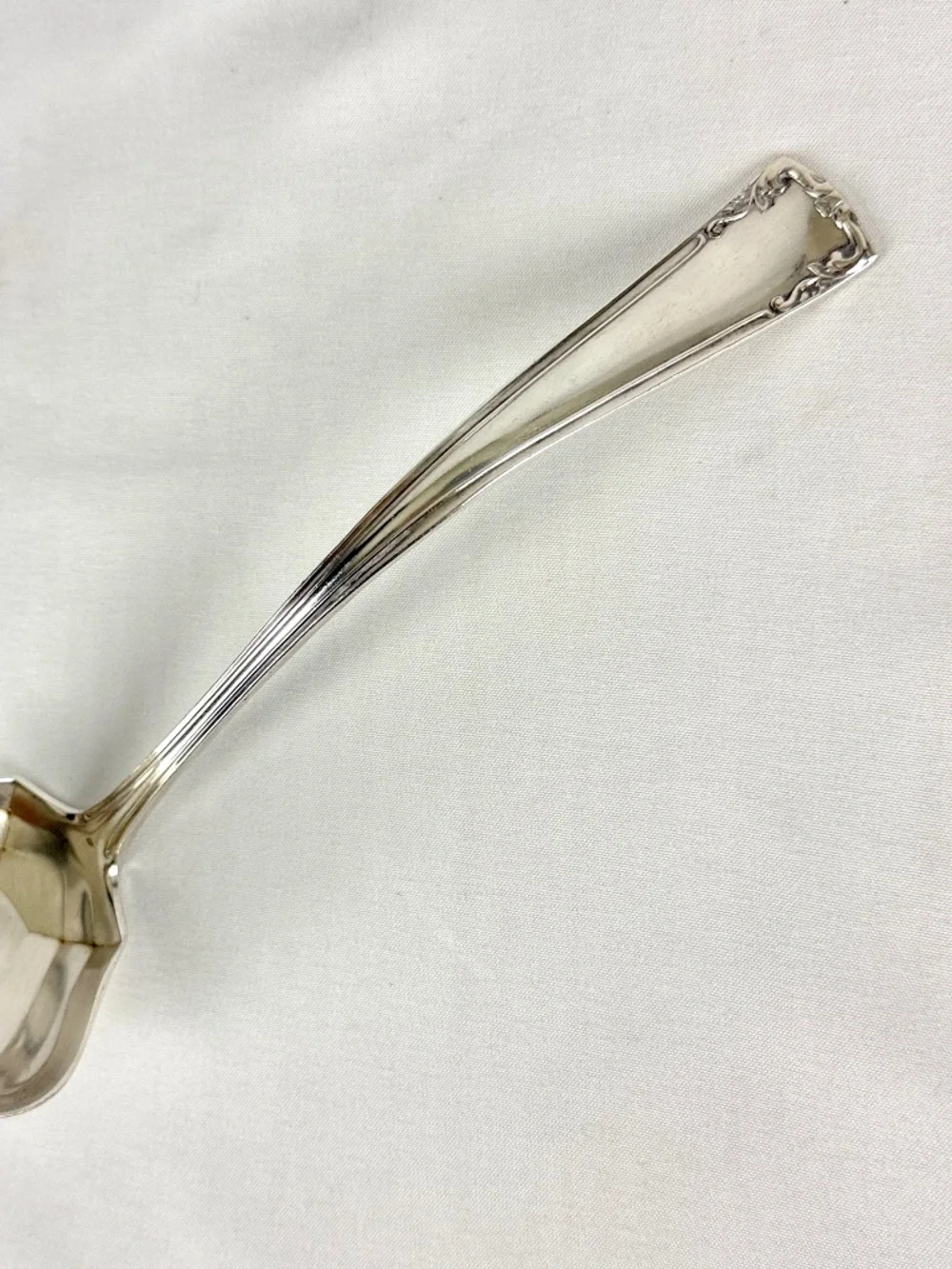 Vintage 1915 Lafayette Alvin Silverplate Gravy Ladle 7 1/8in Long Unique Bowl